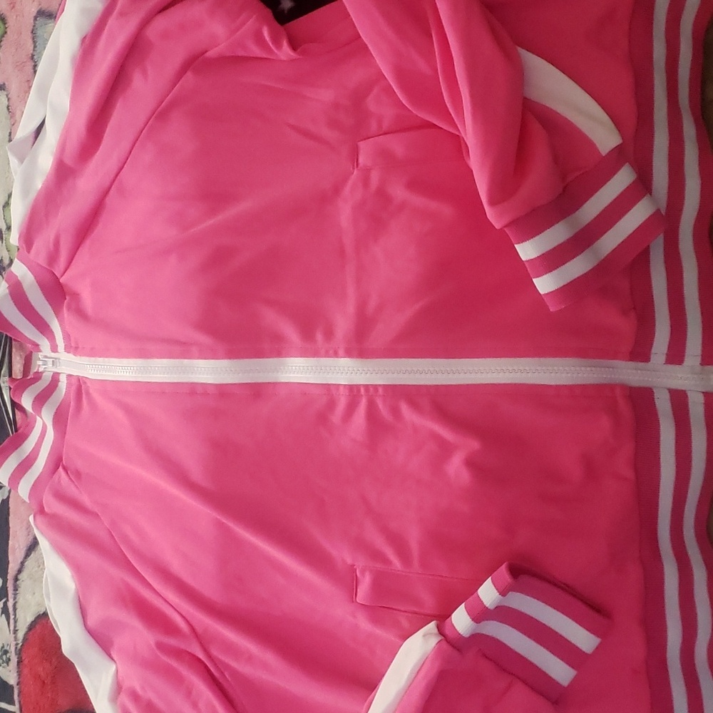 Pink cold shoulder jogging suit